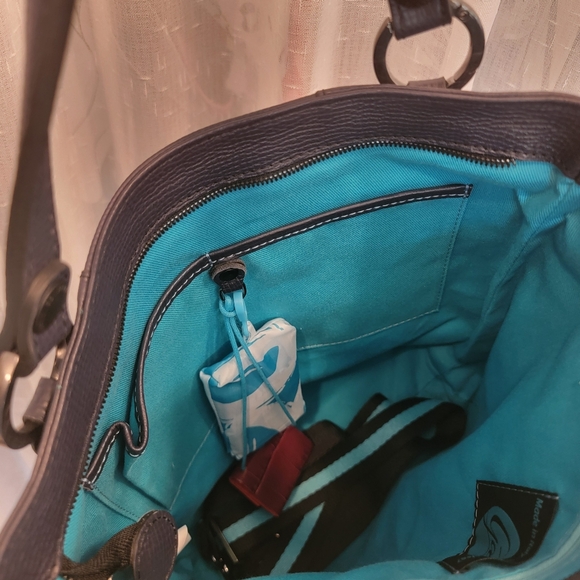 Gabs Leather Tote Navy Blue NWOT - Picture 8 of 16